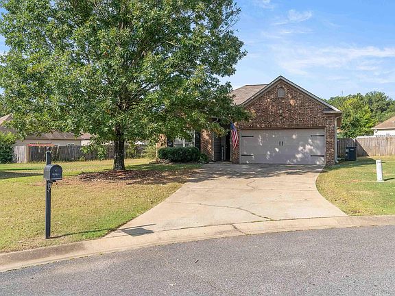 2nd image of 1020 Meriweather Dr