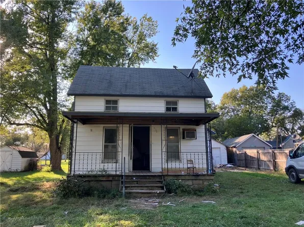 516 S Cedar St, Lane, KS 66042