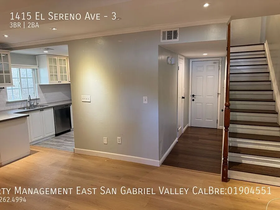Beautiful three-bedroom, two-bath condo in prime Pasadena location — Photo 2