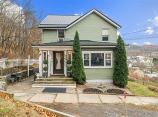 320 Elizabeth Ave, Evans City, PA 16033