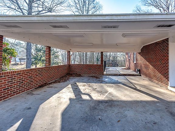 2nd image of 3112 SW Dekalb Dr