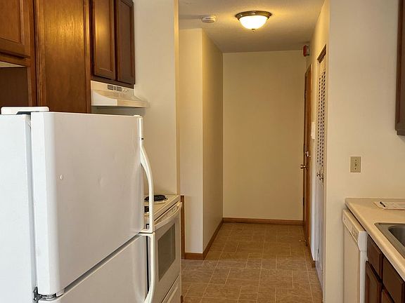 2nd image of 2730 Dupont Ave S APT 302