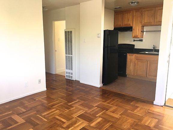 3rd image of 3257 16th St APT 5