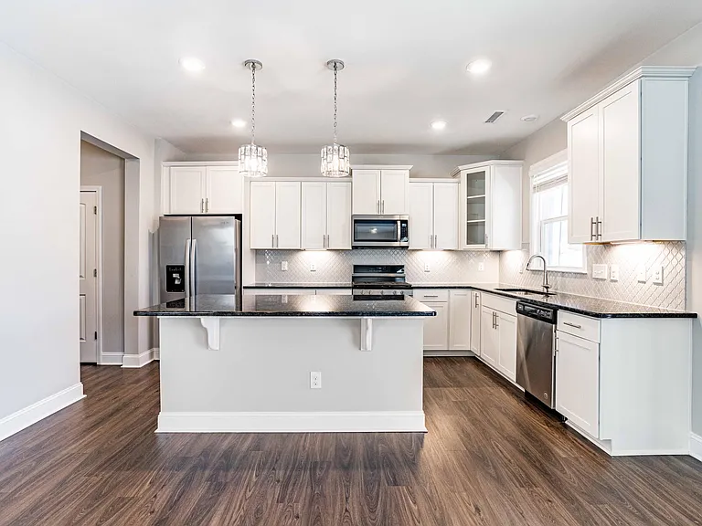 3409 Dover Wood Ln — Photo 13