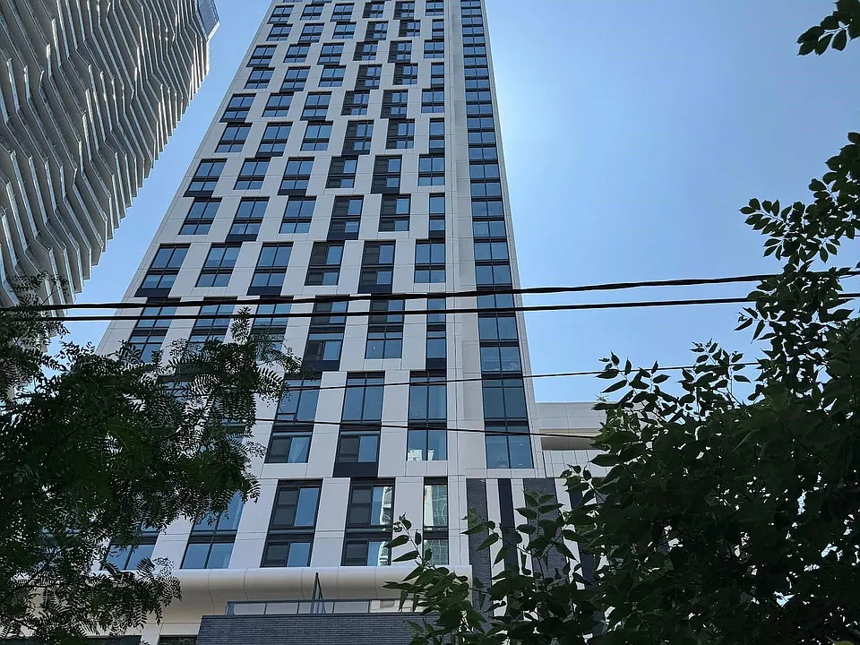 252 Church St #3602
