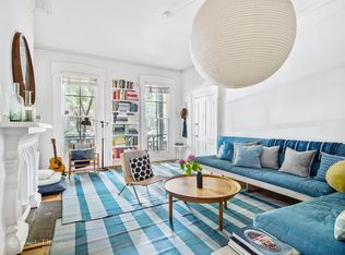 81 Vanderbilt Ave #1, Brooklyn, NY 11205