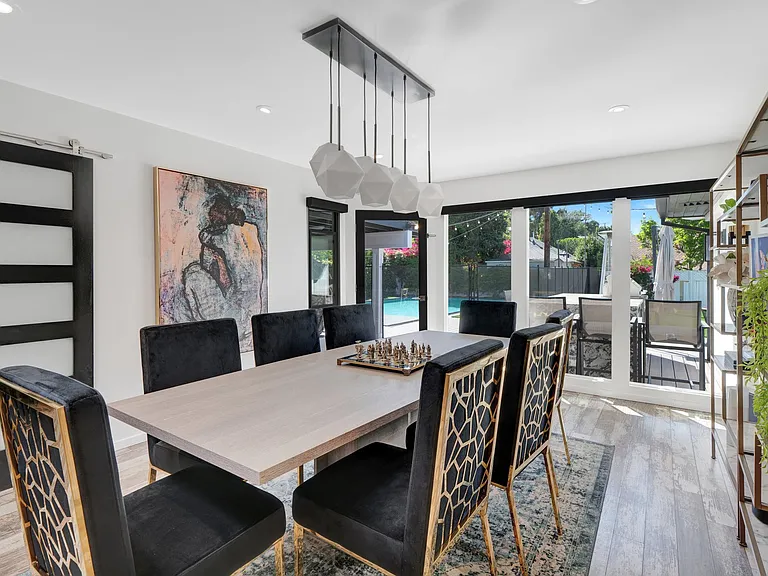 4029 Coldwater Canyon Ave — Photo 6