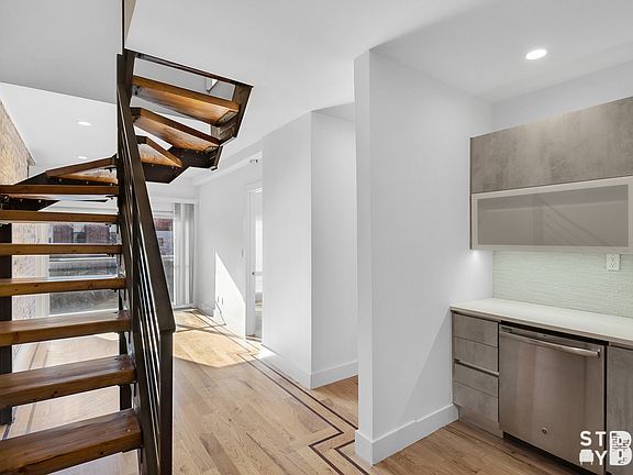 2nd image of 735 Greene Ave #3C