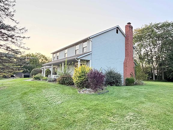 3rd image of 12520 Crabapple Pl