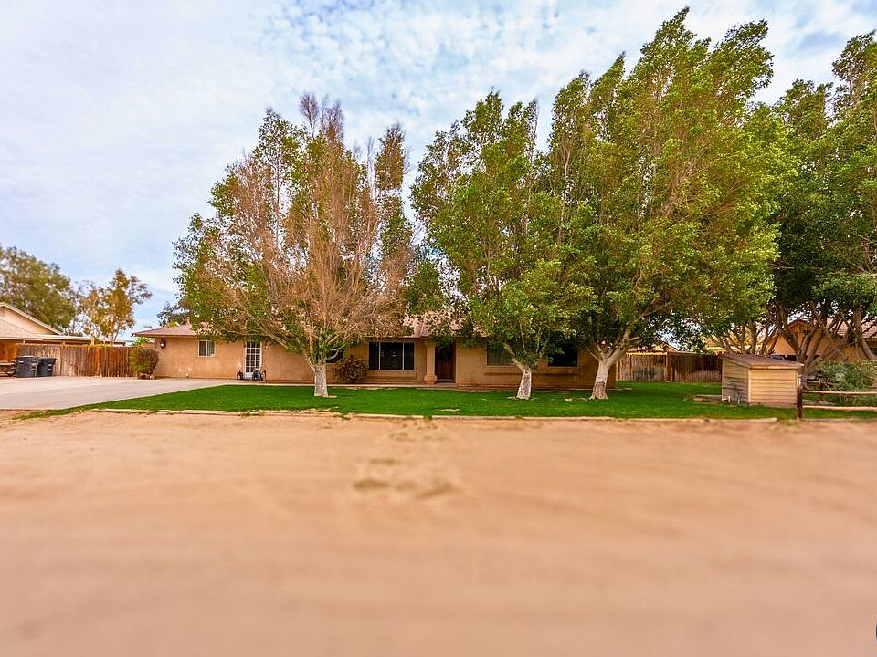 1st image of 1922 Paula Ln