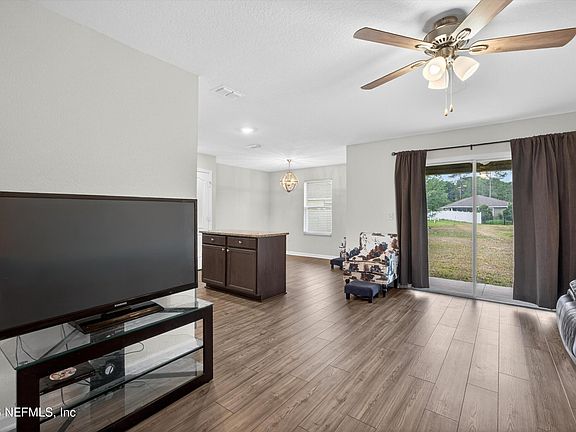 5th image of 5923 CROSBY LAKE Way E