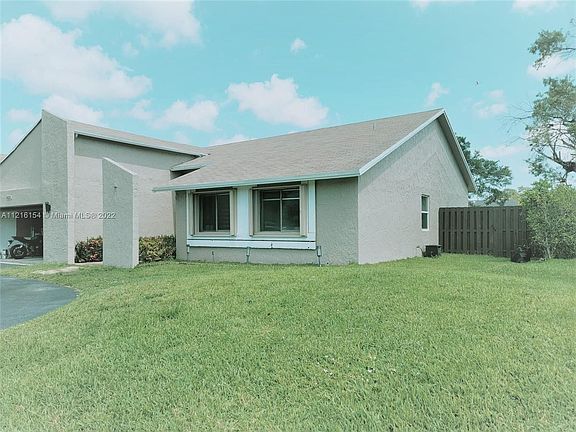 3rd image of 8221 NW 50th St #8221