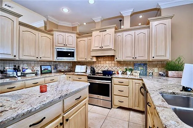 6413 Arden Oaks Dr — Photo 17