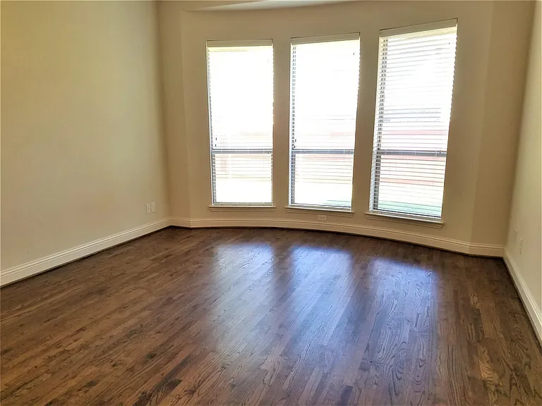 8714 Isaac St — Photo 41