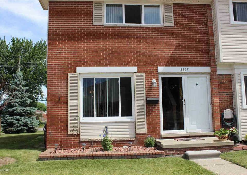 1st image of 8227 Dartmouth Dr