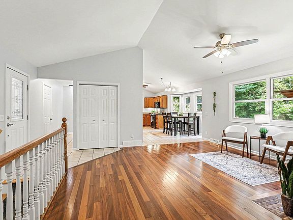 3rd image of 13271 Twin Creek Ln NE