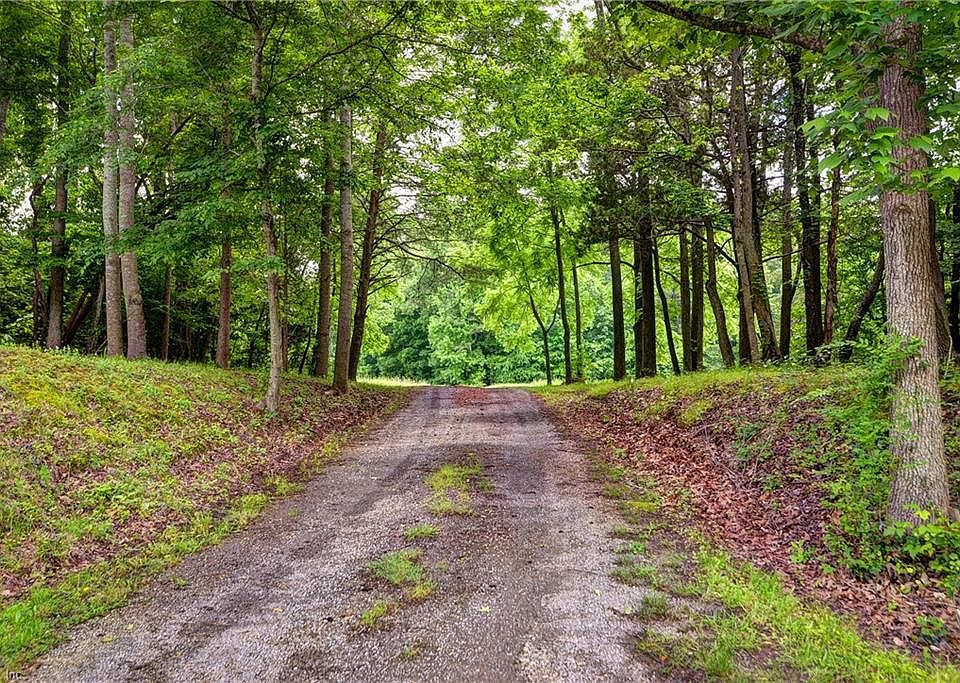 1st image of 631 Rocky Bottom Rd