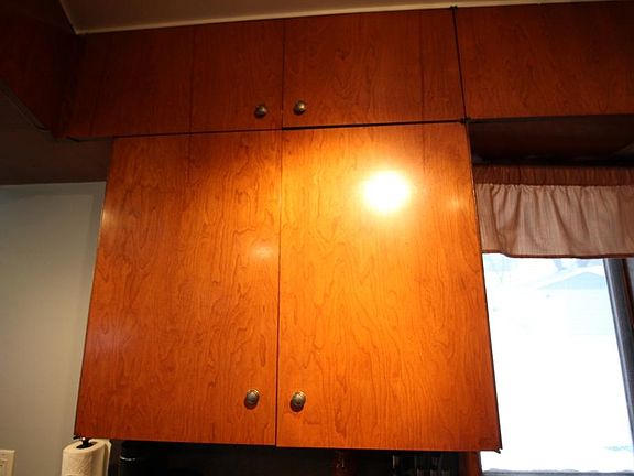 4th image of 1306 Fargo Ave