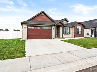 2232 Porter Loop, Yakima, WA 98901