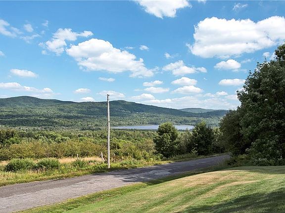 2nd image of 41 Abbott Hill Road