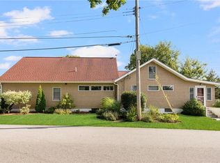 27 Luther St, Jamestown, RI 02835