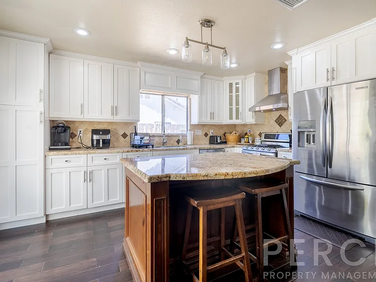 3770 Dunbarton Way — Photo 10