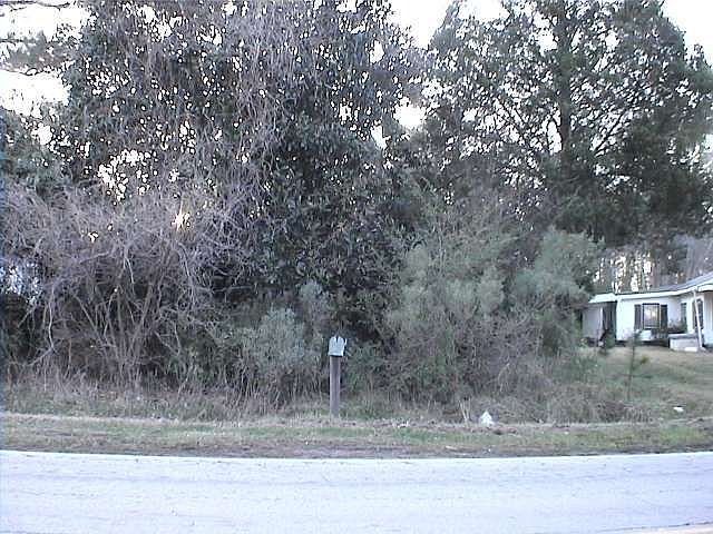 2nd image of 1207 E Us Highway 70