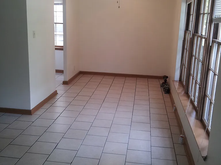 4244 N Wilson Dr — Photo 7