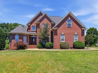 504 Kiowa Dr, Boiling Springs, SC 29316