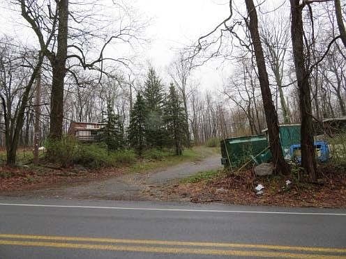 2nd image of 490 Walker Rd