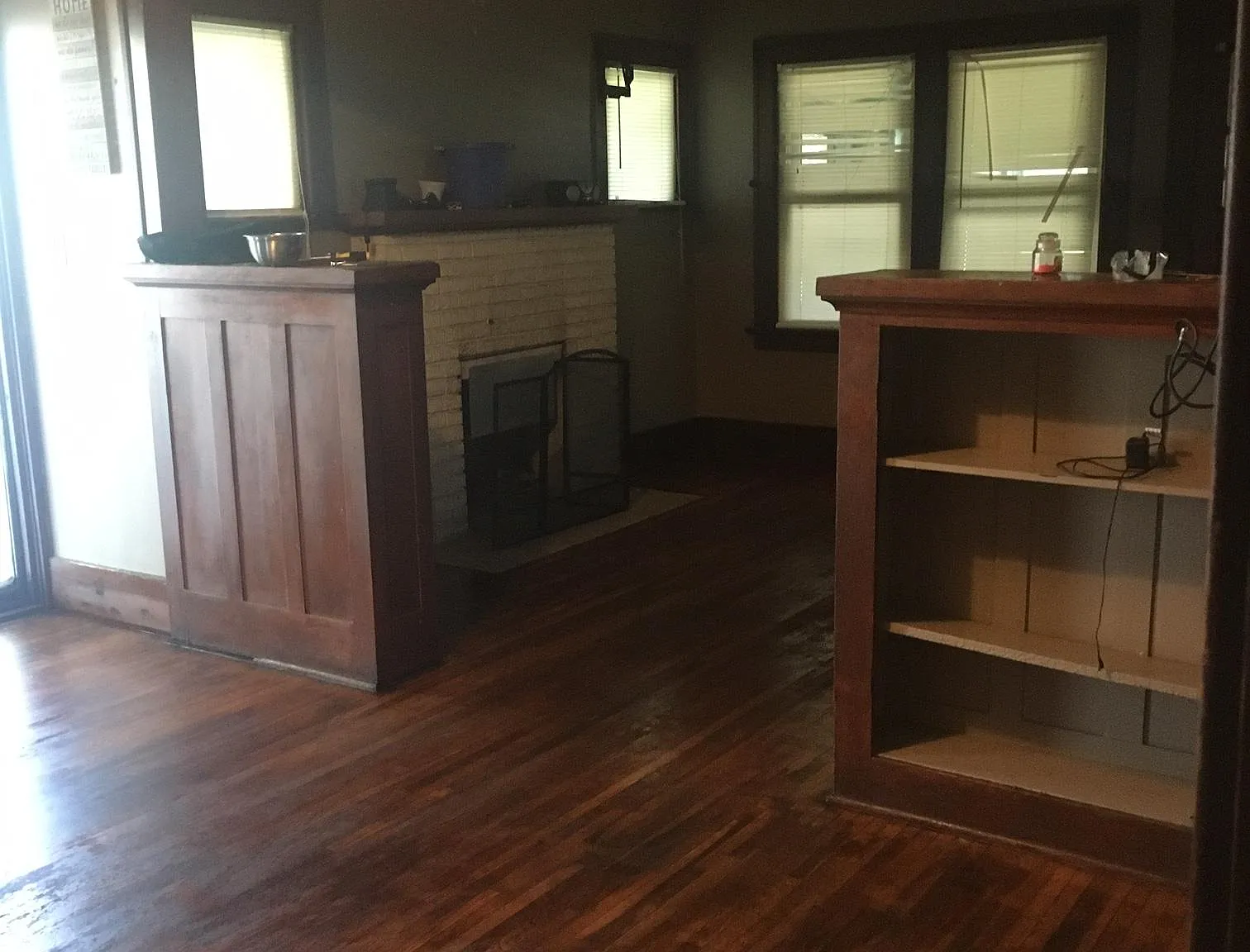 5 bed, 1500 sqft, $1,950 — Photo 2