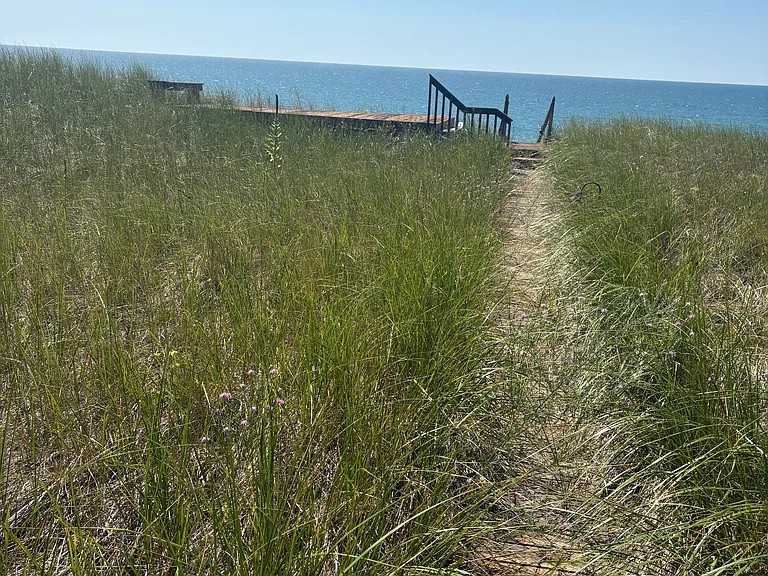 Waterfront Property 4 bed 2.5 bath with spectacular views