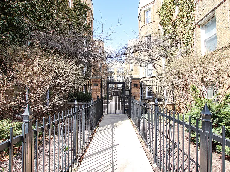 1626 W Farwell Ave #1F — Photo 12
