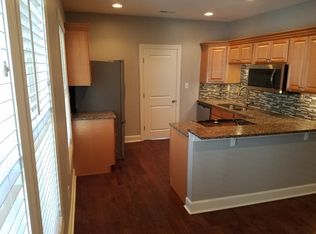 2711 1st Ave APT 4, Huntington, WV 25702