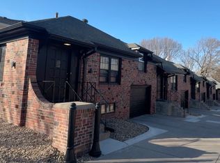 3727 S 48th St, Lincoln, NE 68506