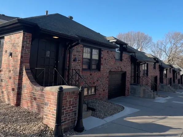 3727 S 48th St, Lincoln, NE 68506