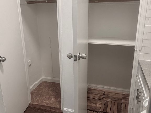 4th image of 271 W 72nd St APT 2B