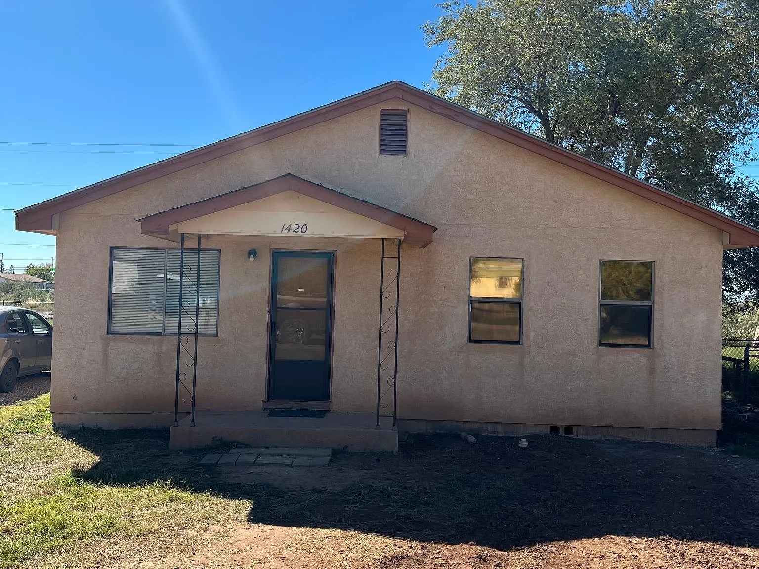 1 bed, 800 sqft, $1,050 — Photo 1