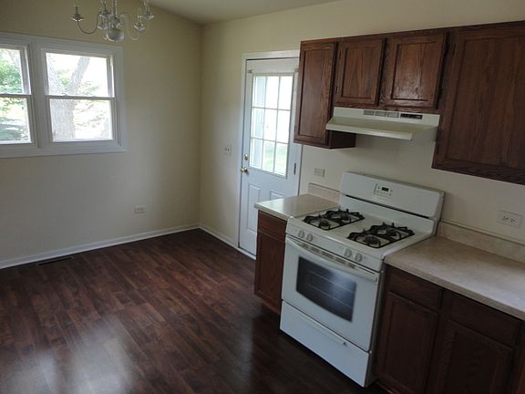 5th image of 1118 N Oak Ter