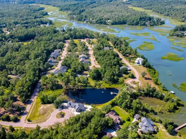4766 Island Walk Dr SW, Shallotte, NC 28470