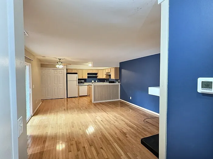 233 Summerwalk Cir — Photo 11