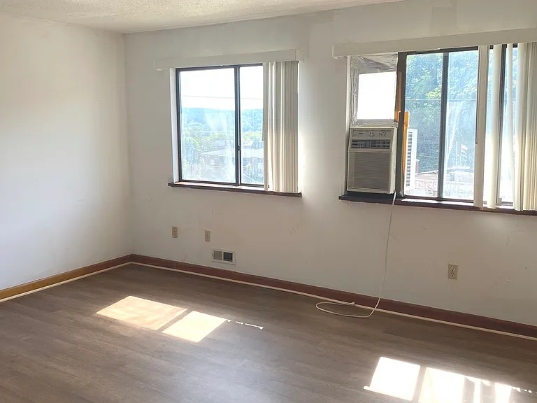 9 Jewett St #9 — Photo 6