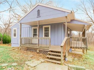 8319 Pershing Rd, Raytown, MO 64138