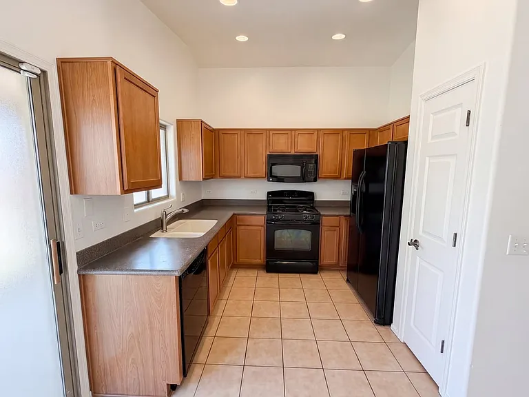1018 E Lyle Canyon Dr — Photo 10