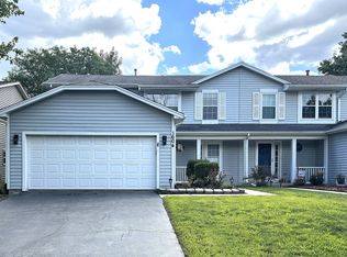1604 Estate Cir, Naperville, IL 60565