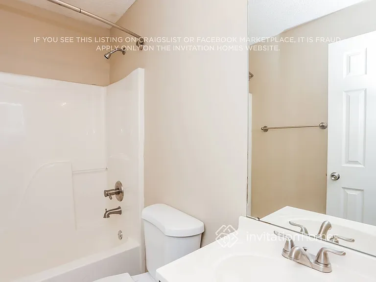 4890 Larkspur Ln — Photo 15