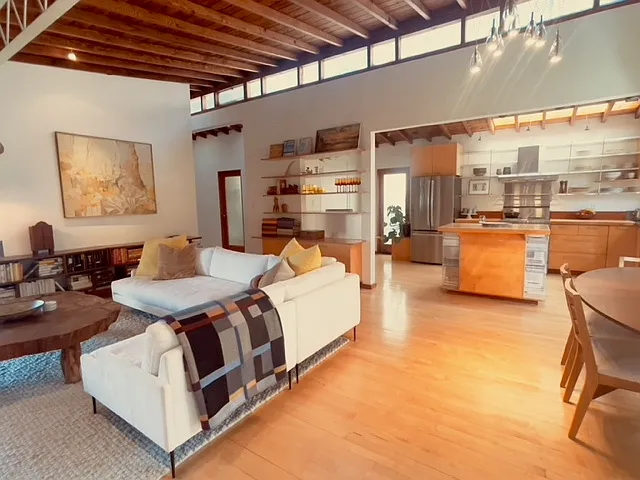 959 Micheltorena St — Photo 5