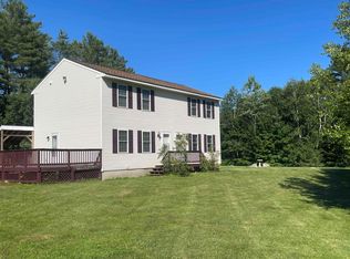 9 Crate Ln, Canaan, NH 03741