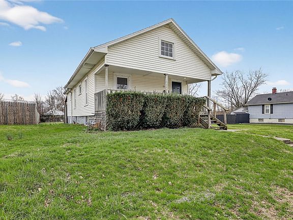 2nd image of 2118 Titus Ave