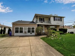 181 Woodcrest Dr, AMHERST, NY 14226